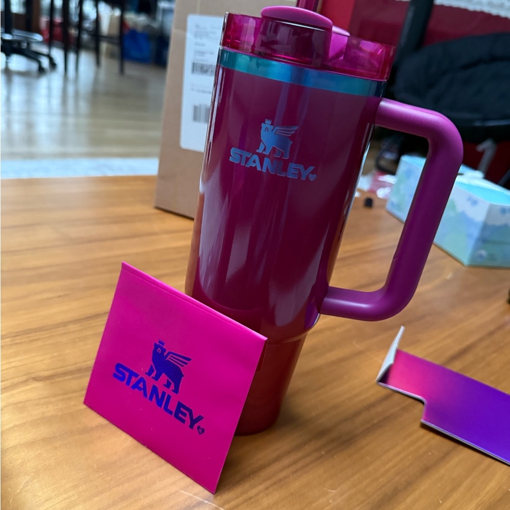 Stanley Fuchsia Travel Mug with Handle